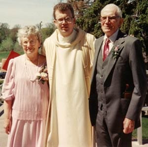 HyingwithParentsFirstMass_2