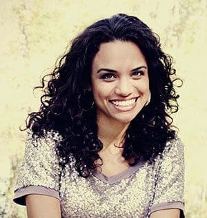 Amanda-Vernon_Headshot