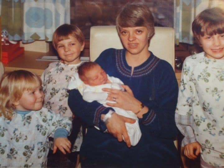 Vicki and babies