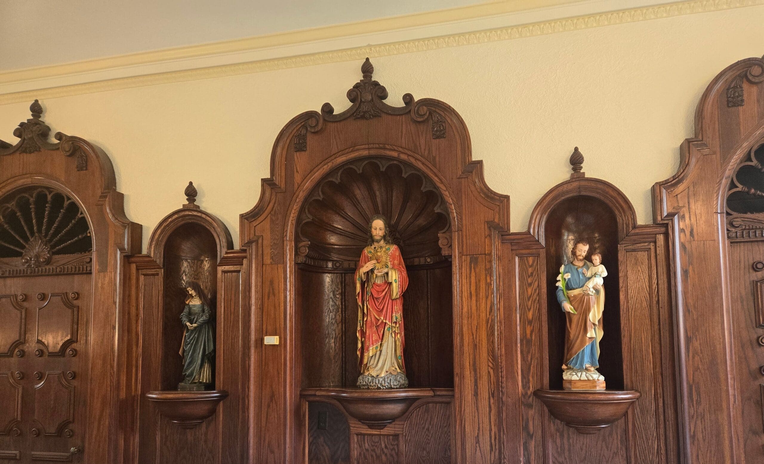 New statuary in Refectory